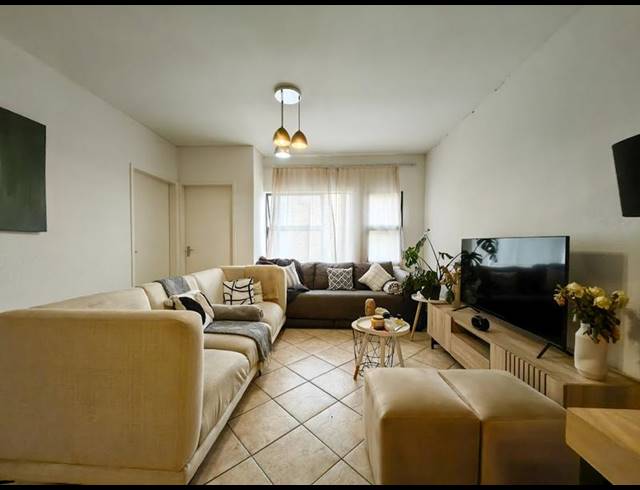 3 BEDROOM APARTMENT FOR SALE IN WESTDENE